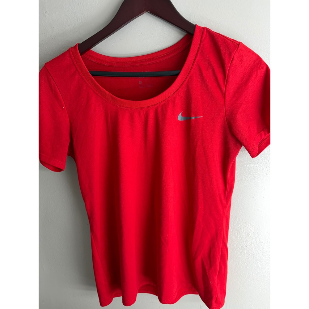 Nike Womens Dri-FIT Short Sleeve Training Shirt Red Scoop Neck Small